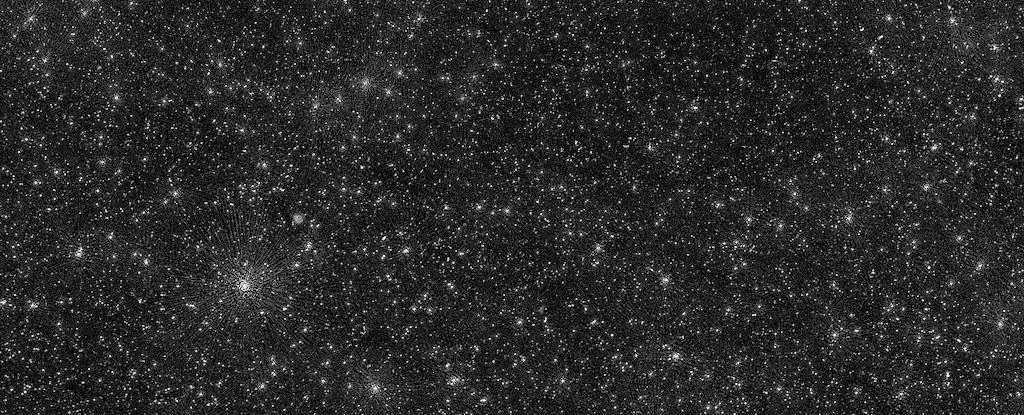 LOFAR所摄，超大质量黑洞的星空照。